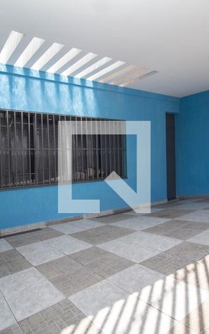 Casa à venda com 189m², 3 quartos e 2 vagas Casa à venda com 189m², 3 quartos e 2 vagasGaragem