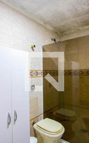 Apartamento à venda com 132m², 3 quartos e 2 vagasBanheiro do quarto 1