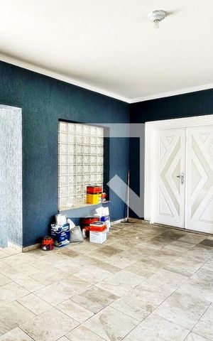 Casa à venda com 826m², 5 quartos e 12 vagasEntrada