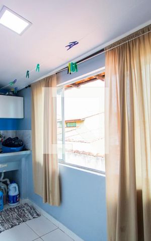 Casa à venda com 280m², 3 quartos e 2 vagasÁrea de serviço