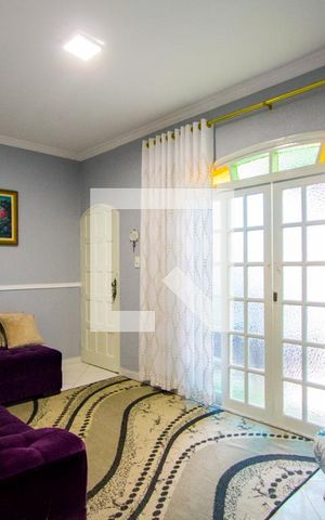 Casa à venda com 280m², 3 quartos e 2 vagasSala 2