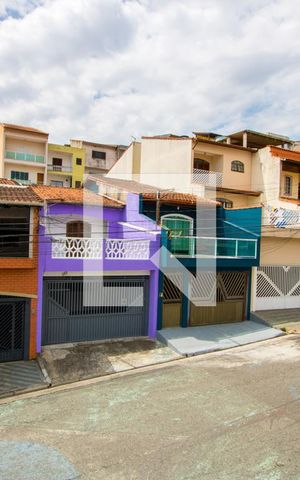 Casa à venda com 280m², 3 quartos e 2 vagasVista da sala 1