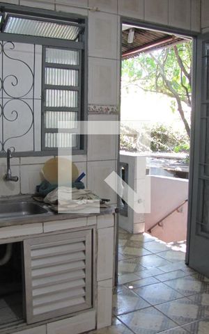 Casa à venda com 200m², 3 quartos e 3 vagasCozinha Casa 2
