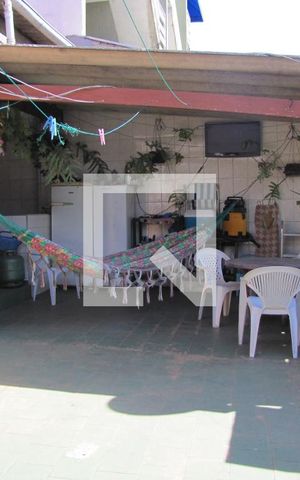 Casa à venda com 200m², 3 quartos e 3 vagasQuintal