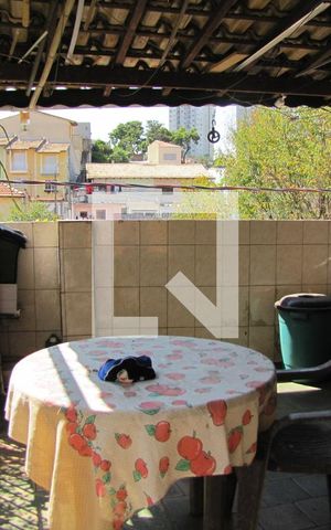 Casa à venda com 200m², 3 quartos e 3 vagasQuintal