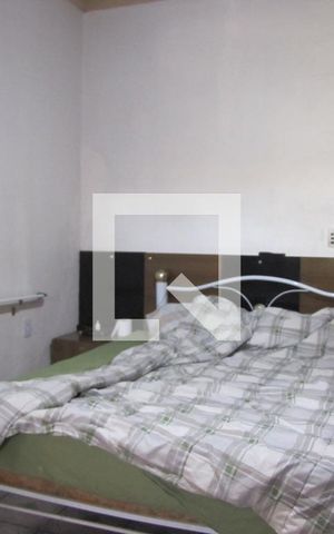 Casa à venda com 200m², 3 quartos e 3 vagasQuarto 2 casa 1