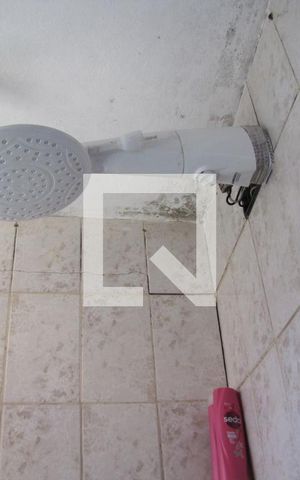 Casa à venda com 200m², 3 quartos e 3 vagasBanheiro casa 1