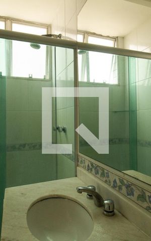 Apartamento à venda com 80m², 2 quartos e 1 vaga Apartamento à venda com 80m², 2 quartos e 1 vagaBanheiro da Suíte
