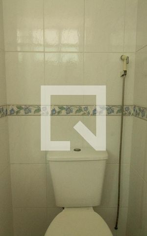 Apartamento à venda com 80m², 2 quartos e 1 vaga Apartamento à venda com 80m², 2 quartos e 1 vagaBanheiro da Suíte