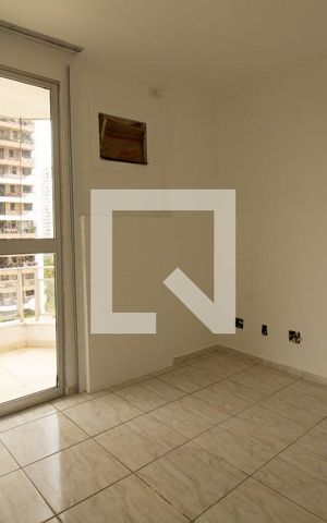 Apartamento à venda com 80m², 2 quartos e 1 vaga Apartamento à venda com 80m², 2 quartos e 1 vagaSuíte