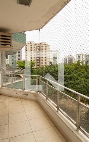 Apartamento à venda com 80m², 2 quartos e 1 vaga Apartamento à venda com 80m², 2 quartos e 1 vagaVaranda da Suíte
