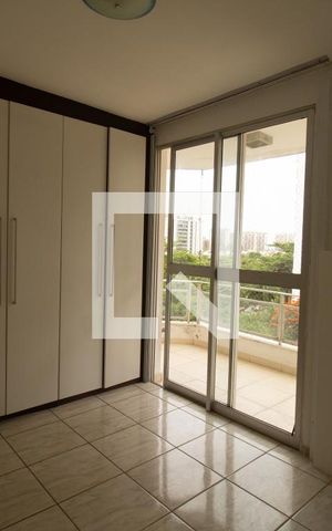 Apartamento à venda com 80m², 2 quartos e 1 vaga Apartamento à venda com 80m², 2 quartos e 1 vagaSuíte