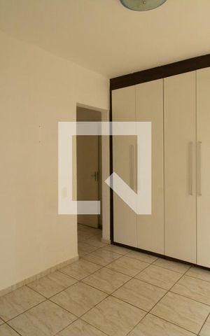 Apartamento à venda com 80m², 2 quartos e 1 vaga Apartamento à venda com 80m², 2 quartos e 1 vagaSuíte