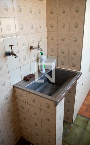 Apartamento à venda com 80m², 3 quartos e 1 vagaÁrea de Serviço
