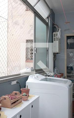 Apartamento à venda com 116m², 3 quartos e sem vagaÁrea de Serviço + Banheiro 2 Serviço