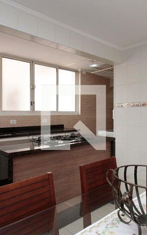 Apartamento para alugar com 90m², 2 quartos e sem vagaCozinha