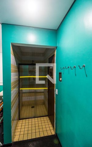 Apartamento à venda com 131m², 3 quartos e 2 vagas Apartamento à venda com 131m², 3 quartos e 2 vagasSaúna