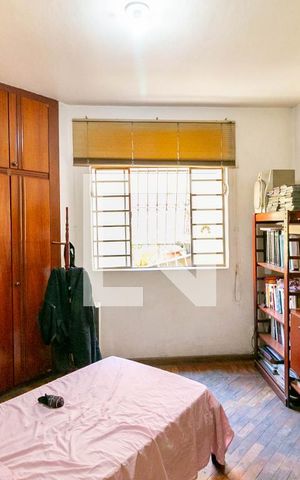 Casa à venda com 340m², 7 quartos e 3 vagasQuarto 2