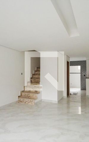 Casa à venda com 180m², 3 quartos e 1 vaga Casa à venda com 180m², 3 quartos e 1 vagaSala/Cozinha