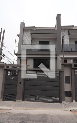 Casa à venda com 209m², 3 quartos e 4 vagasFachada
