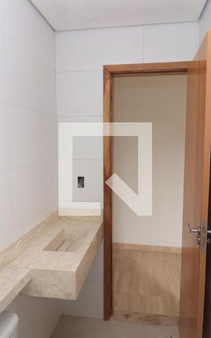 Casa à venda com 209m², 3 quartos e 4 vagasBanheiro do Quarto 1