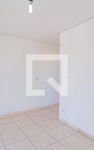 Casa para alugar com 130m², 2 quartos e sem vagaSala