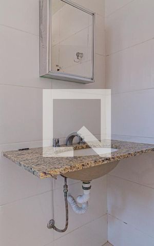 Casa para alugar com 130m², 2 quartos e sem vagaBanheiro 