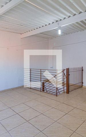 Casa para alugar com 130m², 2 quartos e sem vagaÁrea de serviço