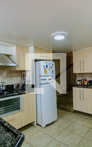 Casa para alugar com 340m², 6 quartos e 3 vagas Casa para alugar com 340m², 6 quartos e 3 vagasCozinha