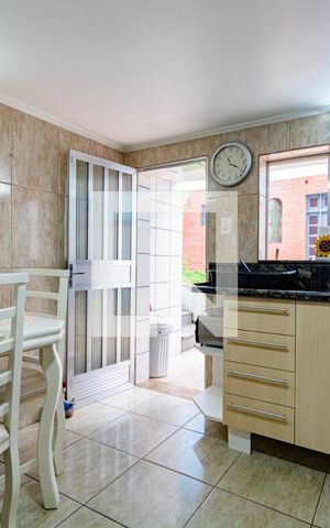 Casa para alugar com 340m², 6 quartos e 3 vagas Casa para alugar com 340m², 6 quartos e 3 vagasCozinha