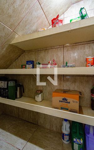 Casa para alugar com 340m², 6 quartos e 3 vagas Casa para alugar com 340m², 6 quartos e 3 vagasDespensa