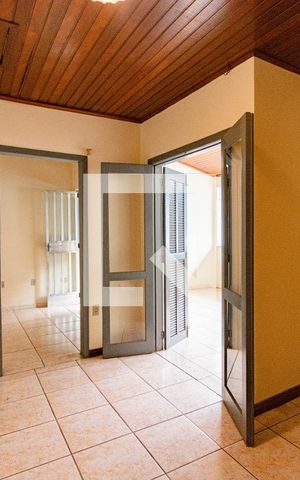 Casa para alugar com 340m², 6 quartos e 3 vagas Casa para alugar com 340m², 6 quartos e 3 vagasSala - Casa 2