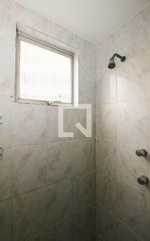 Apartamento para alugar com 60m², 2 quartos e 1 vaga Apartamento para alugar com 60m², 2 quartos e 1 vagaBanheiro