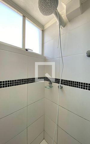 Apartamento para alugar com 43m², 2 quartos e sem vagaBanheiro