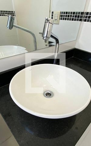Apartamento para alugar com 43m², 2 quartos e sem vagaBanheiro