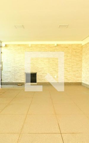 Apartamento à venda com 170m², 4 quartos e 3 vagasÁrea de lazer 