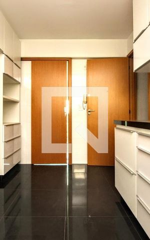 Apartamento à venda com 170m², 4 quartos e 3 vagasCozinha