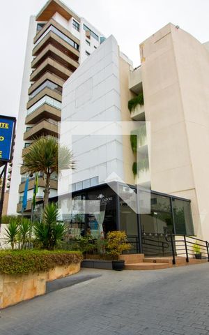 Studio à venda com 45m², 1 quarto e 1 vaga Studio à venda com 45m², 1 quarto e 1 vagaFachada