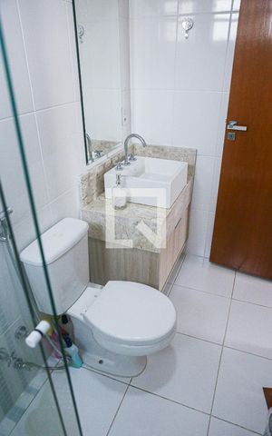 Apartamento à venda com 120m², 3 quartos e 3 vagas Apartamento à venda com 120m², 3 quartos e 3 vagasBanheiro da Suíte 2