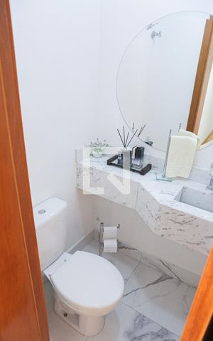 Apartamento à venda com 120m², 3 quartos e 3 vagas Apartamento à venda com 120m², 3 quartos e 3 vagasLavabo