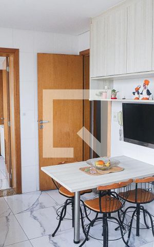 Apartamento à venda com 120m², 3 quartos e 3 vagas Apartamento à venda com 120m², 3 quartos e 3 vagasCozinha