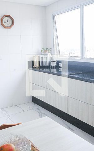 Apartamento à venda com 120m², 3 quartos e 3 vagas Apartamento à venda com 120m², 3 quartos e 3 vagasCozinha