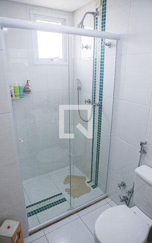 Apartamento à venda com 120m², 3 quartos e 3 vagas Apartamento à venda com 120m², 3 quartos e 3 vagasBanheiro da Suíte 2