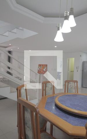 Casa de condomínio à venda com 230m², 3 quartos e 5 vagasSala 1