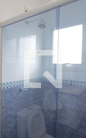 Casa de condomínio à venda com 230m², 3 quartos e 5 vagasBanheiro