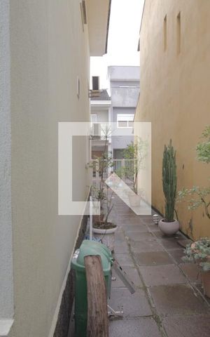 Casa de condomínio à venda com 230m², 3 quartos e 5 vagasÁrea comum