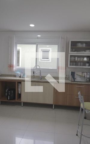 Casa de condomínio à venda com 230m², 3 quartos e 5 vagasCozinha