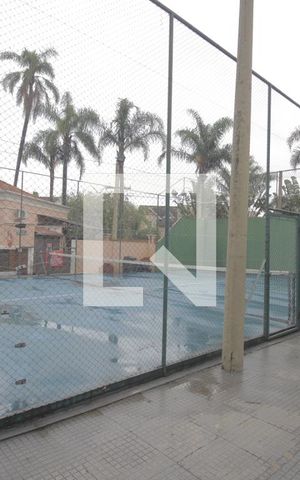 Casa de condomínio à venda com 230m², 3 quartos e 5 vagasQuadra de Tênis