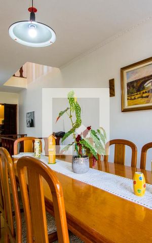 Casa à venda com 330m², 3 quartos e 3 vagasSala de jantar