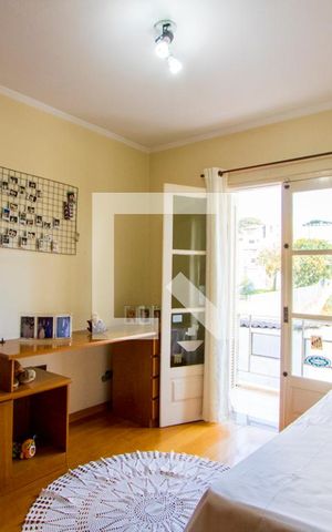 Casa à venda com 330m², 3 quartos e 3 vagasQuarto 2 
